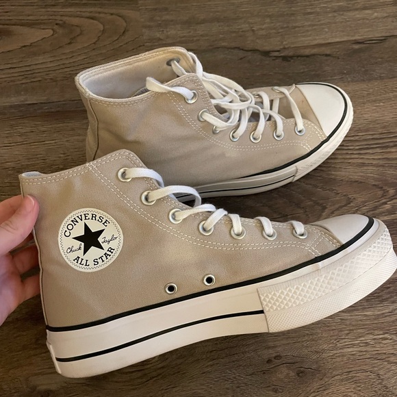 Converse Shoes - LIKE NEW - PLATFORM HIGH TOP TAN CONVERSE - SIZE 8.5 WOMEN